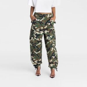 KBB by KAHLANA Target Mid-Rise Straight Leg Cargo Jogger Camo Pant Size XL